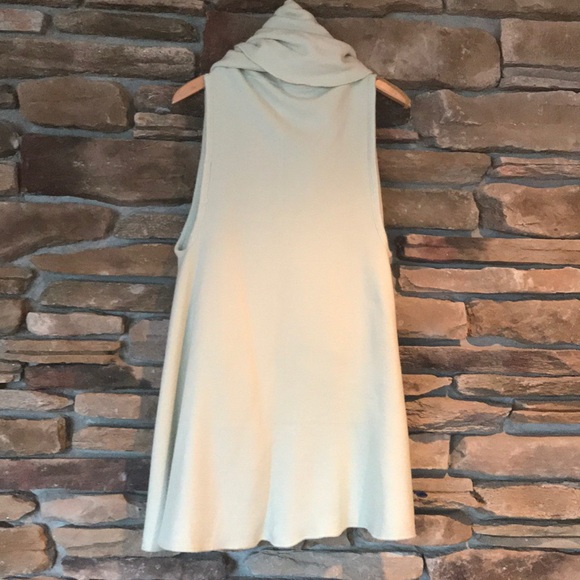 Sweater vest - Picture 4 of 6